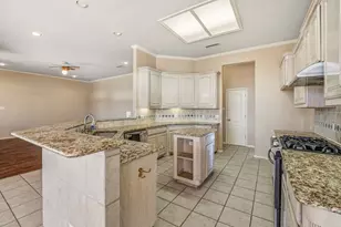 812 Alconberry Dr, Crowley, TX 76036 - Photo 17