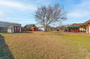 812 Alconberry Dr, Crowley, TX 76036 - Photo 35