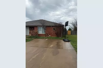 609 Kings Way Drive #B, Mansfield, TX 76063 - Photo 3