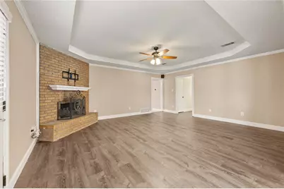 110 Renfro Street, Grand Prairie, TX 75051 - Photo 5