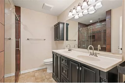 110 Renfro Street, Grand Prairie, TX 75051 - Photo 15