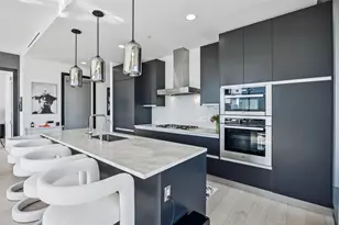 3130 N Harwood St, Dallas, TX 75201 - Photo 11