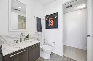 3130 N Harwood St, Dallas, TX 75201 - Photo 21