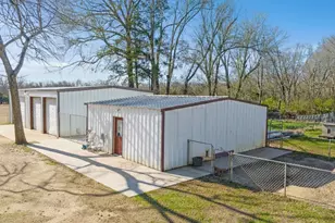 850 Key West Rd, Reno, TX 75462 - Photo 9