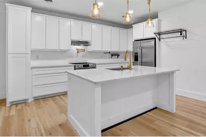 2218 Lynnhaven Road, Fort Worth, TX 76103 - Photo 13