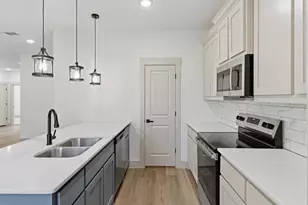 425 E Munson St, Denison, TX 75021 - Photo 5