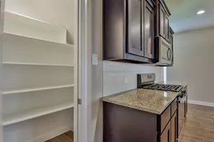 676 Capstone Cir, Granbury, TX 76048 - Photo 11