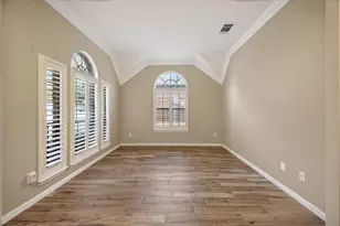 829 Greenwood Dr, Burleson, TX 76028 - Photo 7