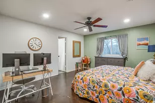 1105 Holly Ct, Benbrook, TX 76126 - Photo 11