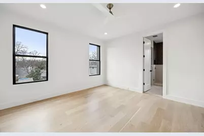 8811 Daytonia Avenue, Dallas, TX 75218 - Photo 25