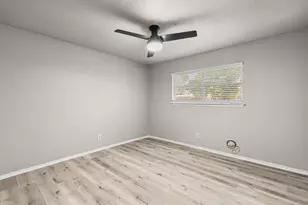 1700 Laurel Lake Dr, Waco, TX 76710 - Photo 15