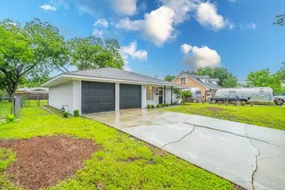 1725 Camara Court, Grand Prairie, TX 75051 - Photo 21