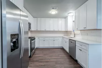 1725 Camara Court, Grand Prairie, TX 75051 - Photo 5