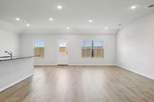 539 Forest Haven Dr, Van Alstyne, TX 75495 - Photo 11