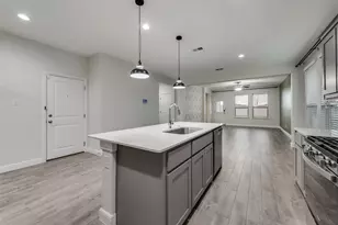 11109 Rockchapel Dr, Fort Worth, TX 76052 - Photo 11