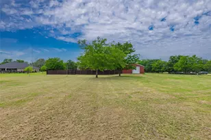 1766 Co Rd 3318, Greenville, TX 75402 - Photo 37