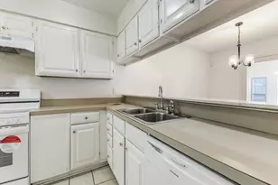 2023 Court Pl, Garland, TX 75041 - Photo 5