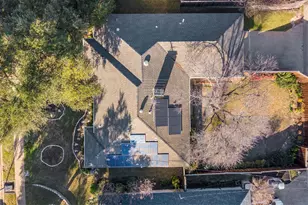 7708 Lemmonwood Dr, Dallas, TX 75231 - Photo 33