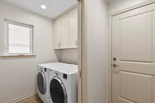 7708 Lemmonwood Dr, Dallas, TX 75231 - Photo 29