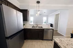 505 S First St, Grandview, TX 76050 - Photo 5