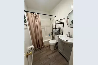 501 N Travis Street, Granbury, TX 76048 - Photo 7