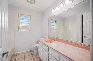 1860 Larkspur Dr, Arlington, TX 76013 - Photo 9