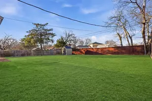 1105 Springdale Rd, Bedford, TX 76021 - Photo 35