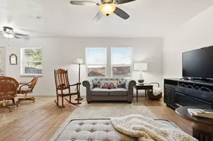 1105 Springdale Rd, Bedford, TX 76021 - Photo 7