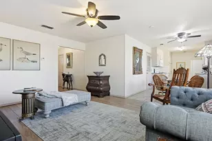 1105 Springdale Rd, Bedford, TX 76021 - Photo 9