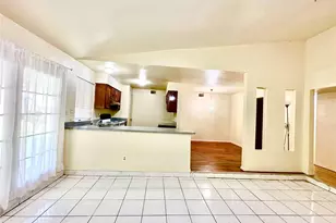 2406 Jo Lyn Ln, Arlington, TX 76014 - Photo 7