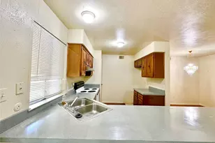 2406 Jo Lyn Ln, Arlington, TX 76014 - Photo 5