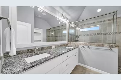 924 E 5th Street, Springtown, TX 76082 - Photo 23