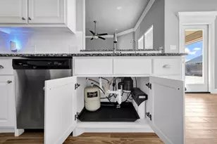 924 E 5th St, Springtown, TX 76082 - Photo 17