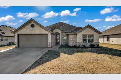 924 E 5th Street, Springtown, TX 76082 - Photo 1