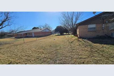 1705 11th Street, Mineral Wells, TX 76067 - Photo 5