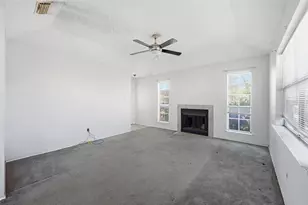 2910 Penny Ln, Euless, TX 76039 - Photo 5