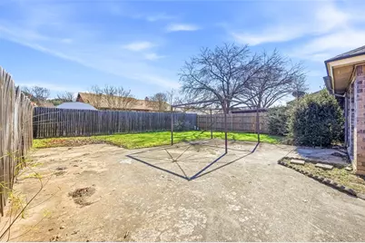 2910 Penny Lane, Euless, TX 76039 - Photo 25