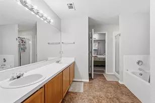 5039 Berridge Ln, Dallas, TX 75227 - Photo 9