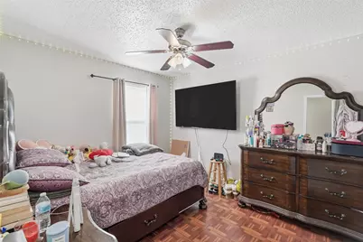 5039 Berridge Lane, Dallas, TX 75227 - Photo 11