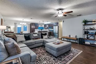 656 Condor Trail, Saginaw, TX 76131 - Photo 5