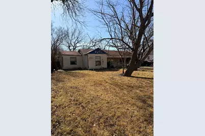 114 E Park Place Drive, Lancaster, TX 75134 - Photo 3