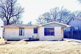 1954 E Booth St, Paris, TX 75460 - Photo 1