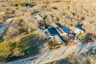 206 E 2nd St, Breckenridge, TX 76424 - Photo 31