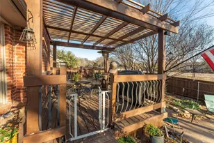 625 Palo Duro Dr, Hurst, TX 76054 - Photo 33