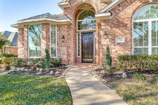 3703 Old Orchard Ct, Carrollton, TX 75007 - Photo 3