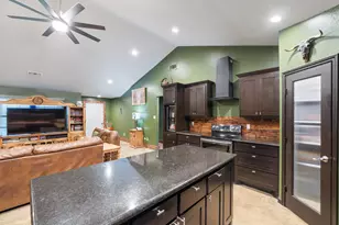 17821 Co Rd 4069, Kemp, TX 75143 - Photo 9