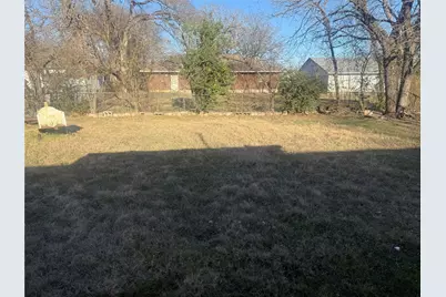 1117 Victoria, Bellmead, TX 76705 - Photo 3