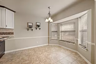 133 Springhill Dr, Hurst, TX 76054 - Photo 9