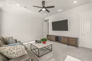 221 Oakmont Dr, Haslet, TX 76052 - Photo 33