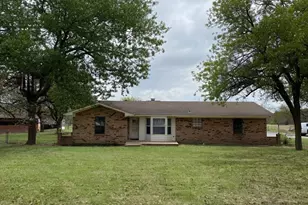 310 Centeridge Ln, Graham, TX 76450 - Photo 1